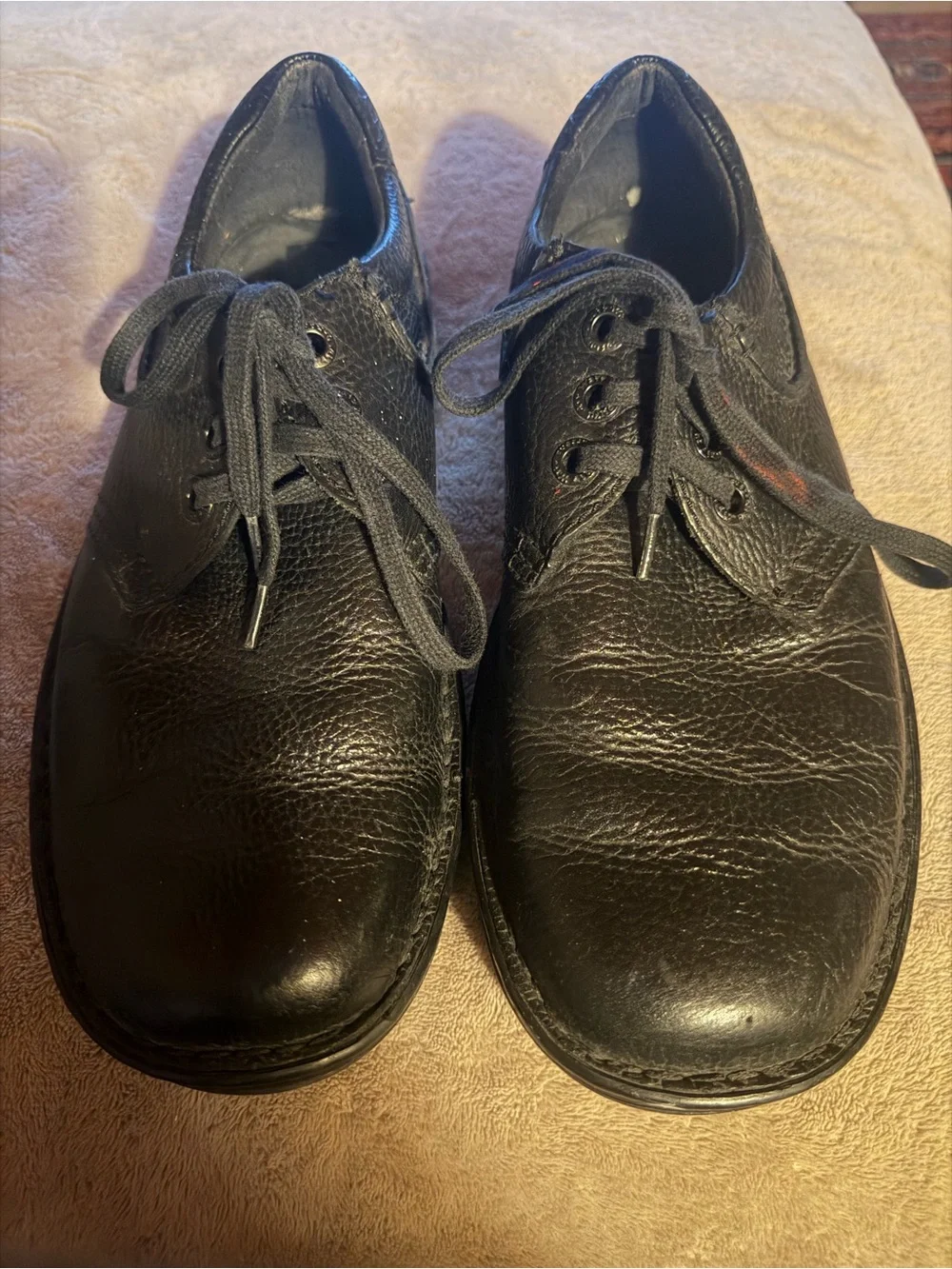 Dr. Martens Black Textured Leather Hampshire Industrial line Shoes, Size 9